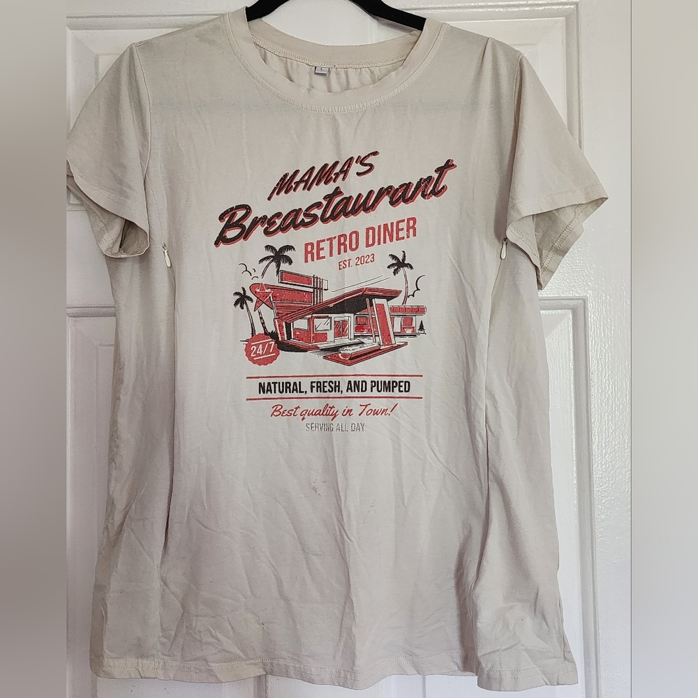 Mama's Breastaurant Retro Diner Tee - Cream